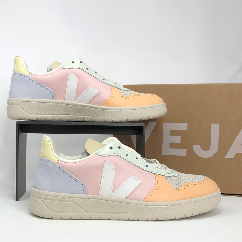 Veja V-10 Petale White Womens Multicolor Leather Sneakers - Size 9
